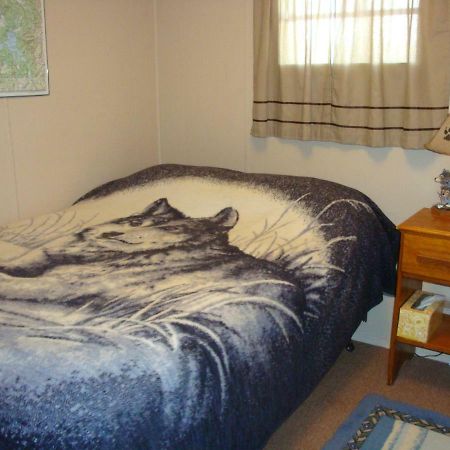 Yellowstone Wildlife Cabins West Yellowstone Extérieur photo