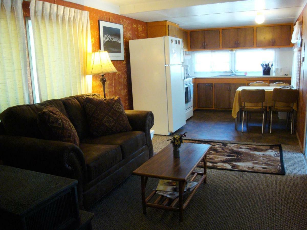 Yellowstone Wildlife Cabins West Yellowstone Extérieur photo